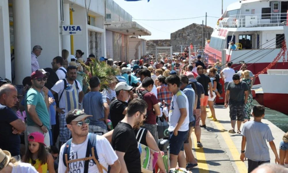 Τουρκική τουριστική "απόβαση": Στο ρυθμό του Σεκέρ Μπαϊράμ Μυτιλήνη και Σάμος- Εκτενή ρερορτάζ από τα ελληνικά νησιά στα Τουρκικά Μέσα (Βίντεο)